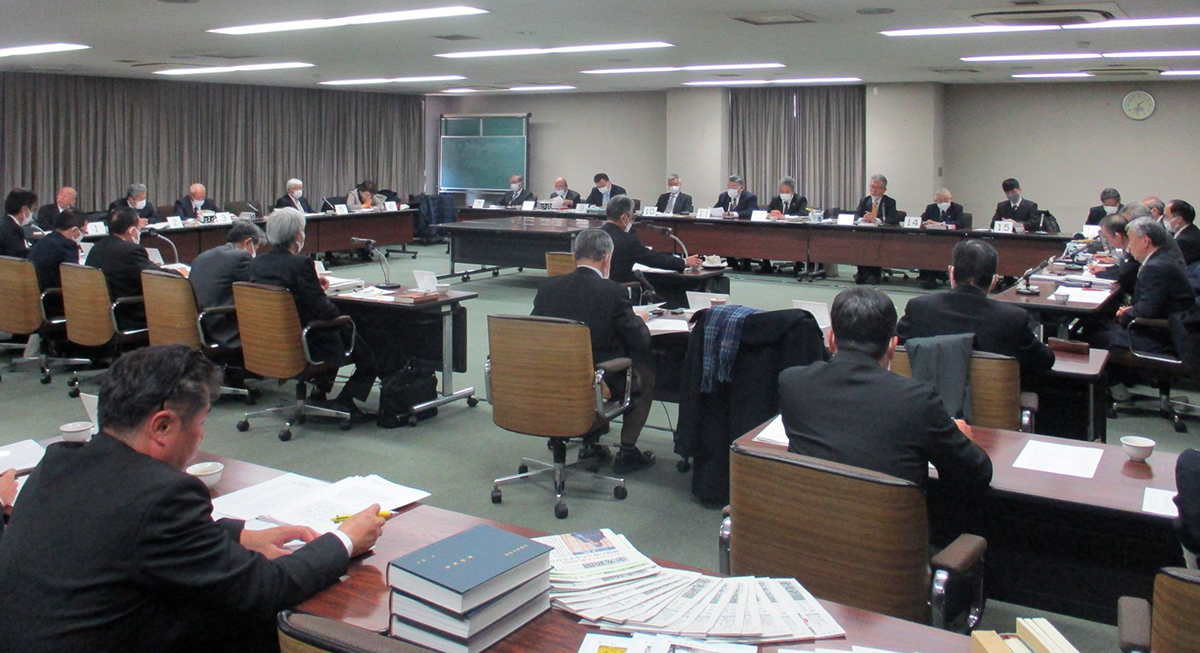  金光教第59回通常教団会に議員として出席する三宅善信代表 ）