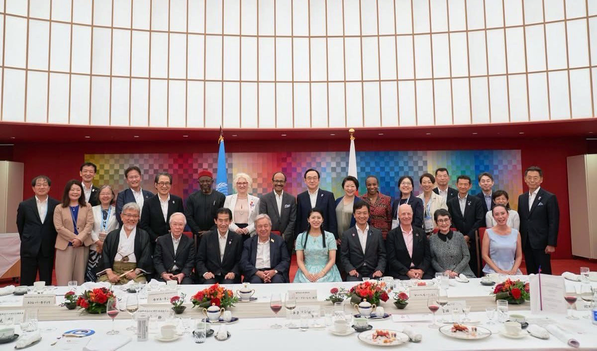 グテーレス国連事務総長や高円宮承子女王殿下らと共に記念撮影