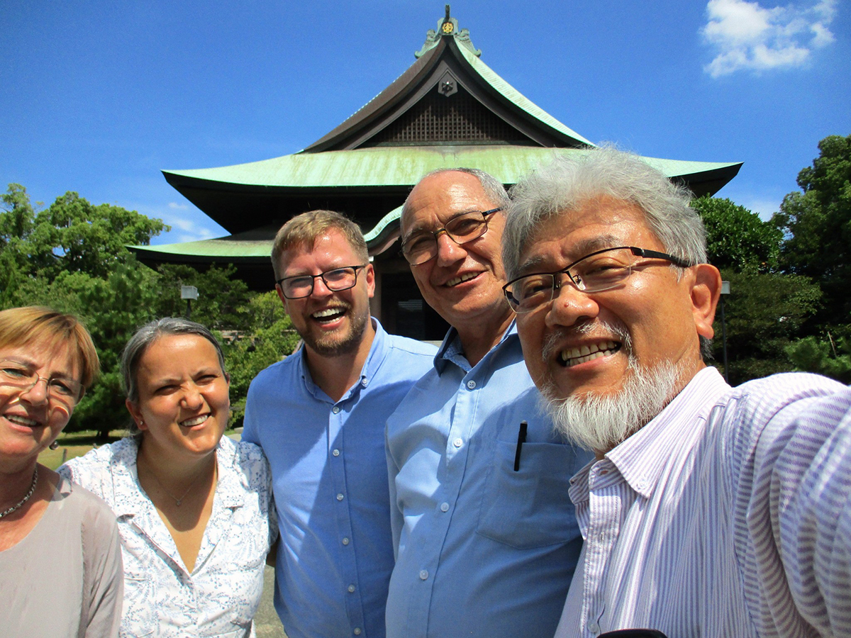 トランシルバニアで開催されたIARFの開会式と泉尾教会を訪れたコバッチ主教と