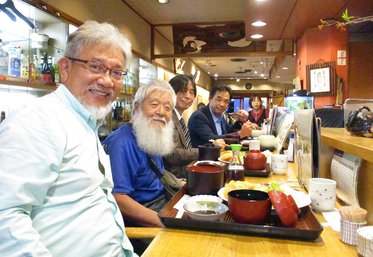 大阪ユネスコ協会の臨時理事会後のランチ風景 大阪ユネスコ協会の臨時理事会後のランチ風景