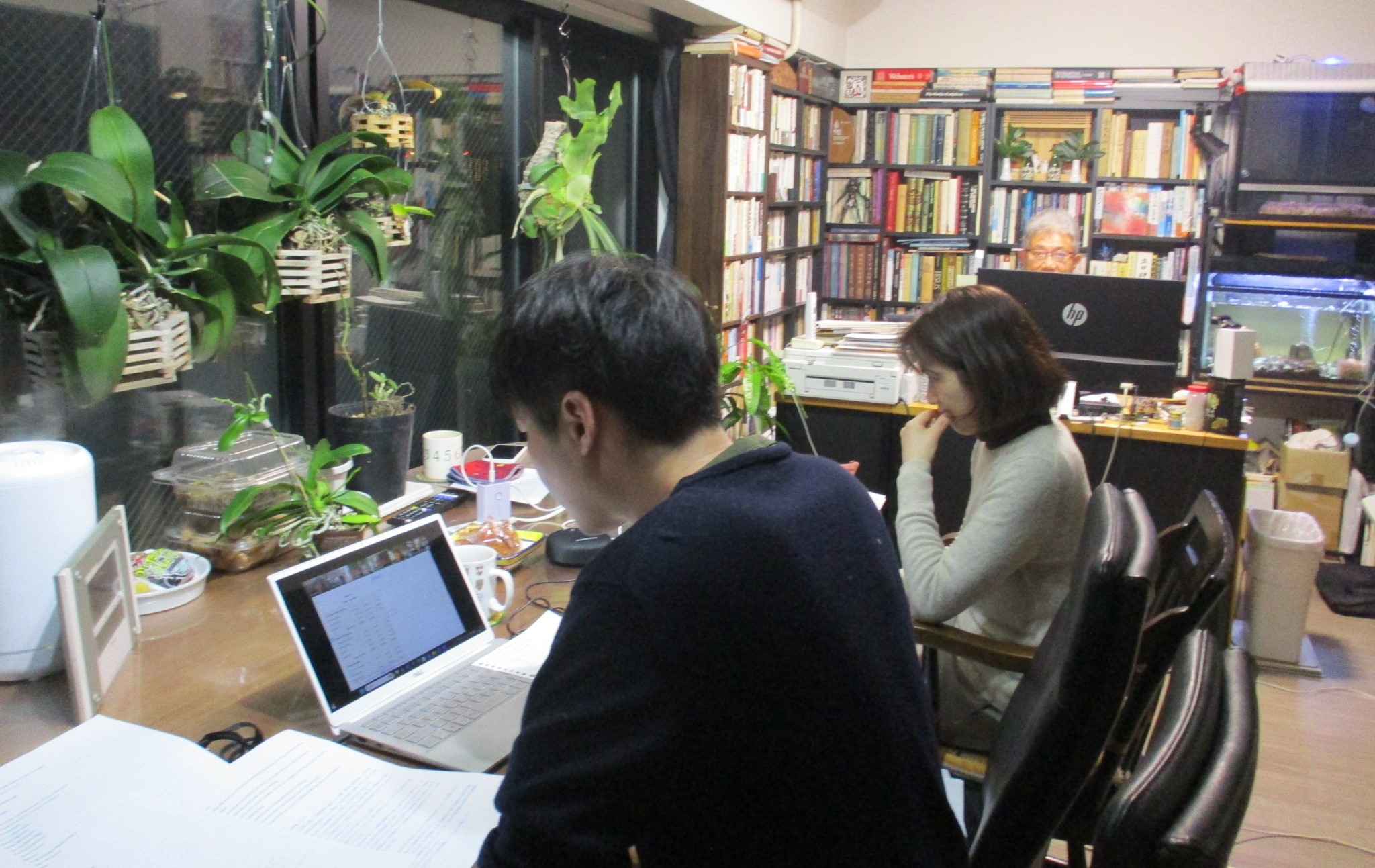 三宅善信師宅に集まって参加したIARF国際評議員会