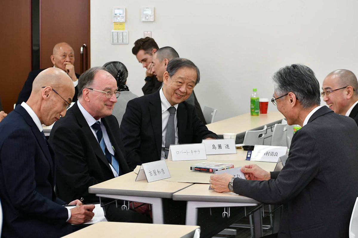 コルモス研究会議二日目恒例ワールドカフェの様子